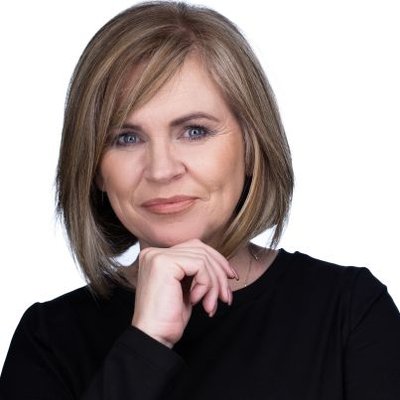 Portrait of Samantha Kelly